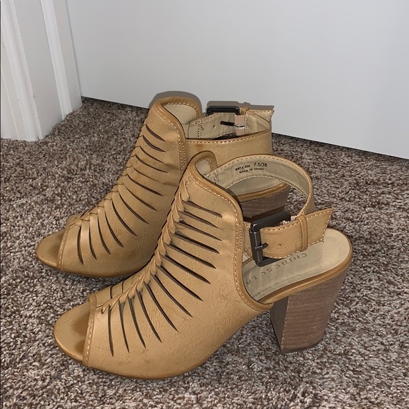 summer sandals with heel - Picture 4 of 4